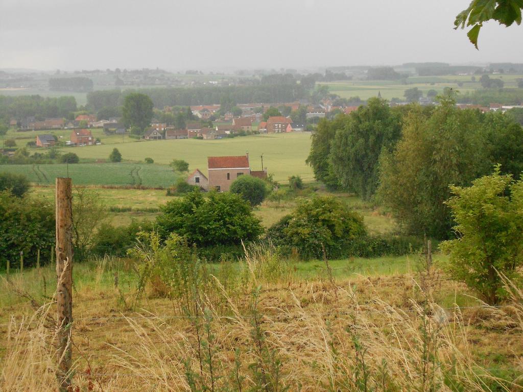 Gite De La Rhosnes Amougies Bilik gambar